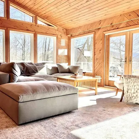 Bear'S Eye View Villa